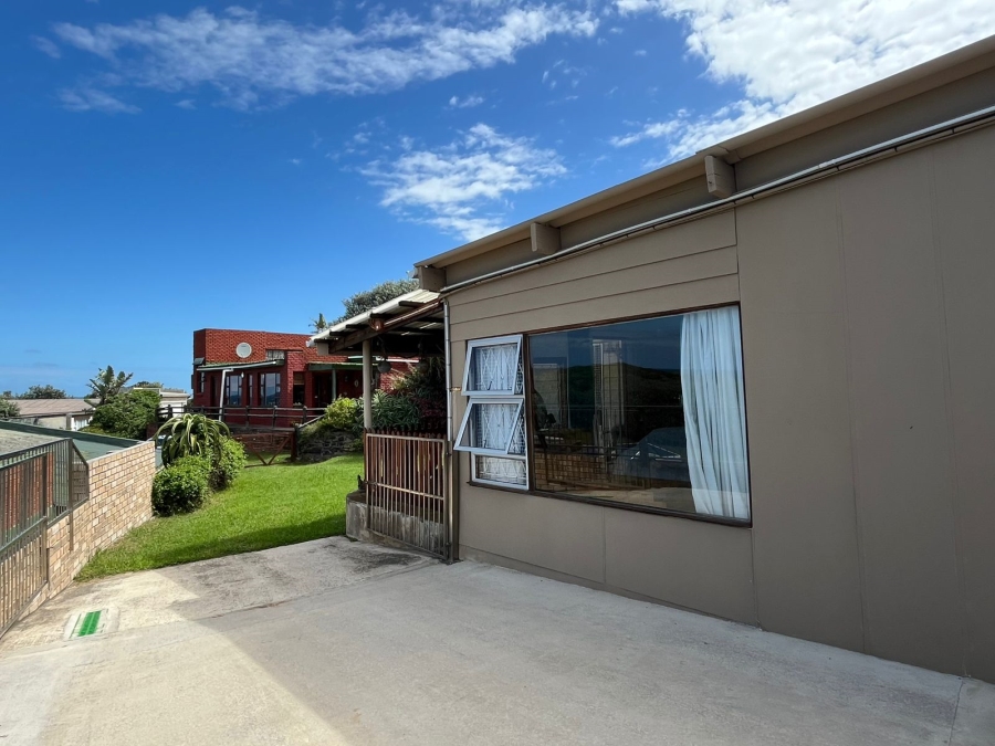 2 Bedroom Property for Sale in Seavale Eastern Cape